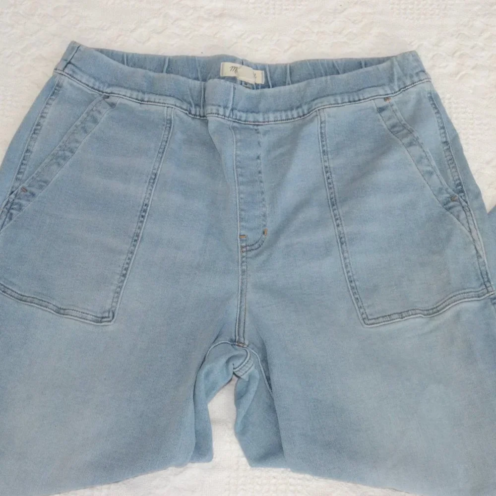 Madewell Pull-On Relaxed Jeans in Bellview Wash XL - Picture 5 of 16